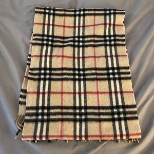 EUC Burberry Cashmere Signature Scarf